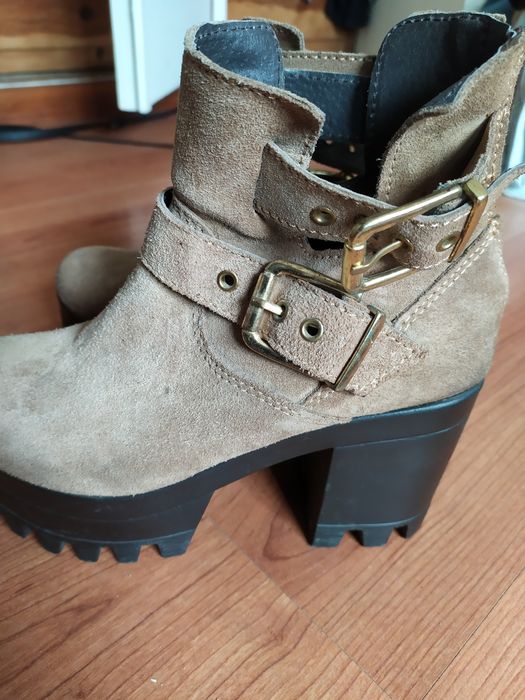 Botas de salto alto NOVAS