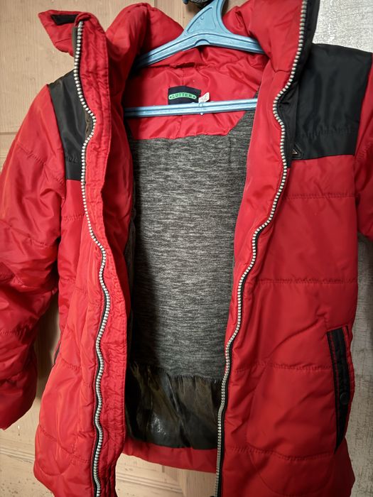 Червона зимова куртка 12-13 років