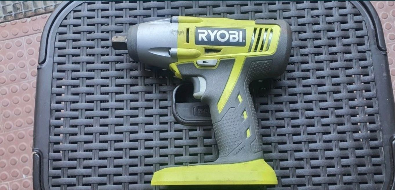 Maquina ryobi 18v