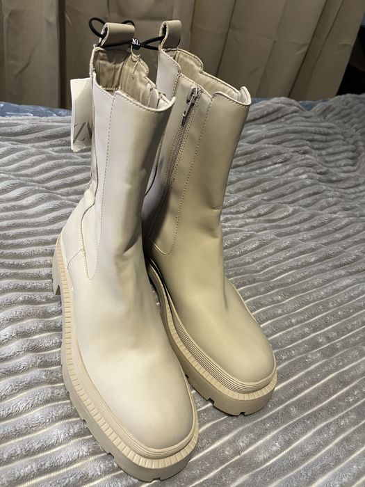 Продаю Челсі ZARA