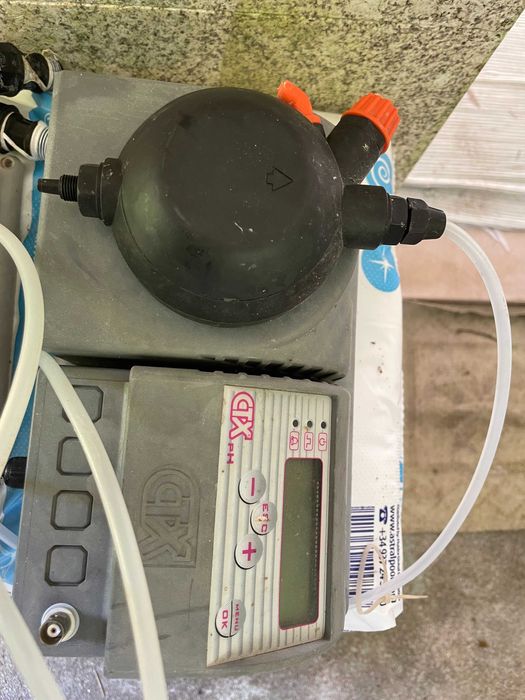 BOMBA DOSEADORA DE CLORO E PH