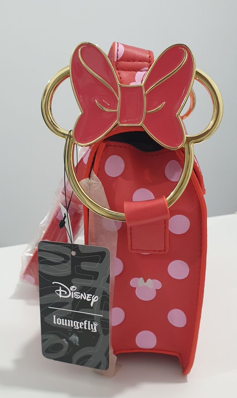 Loungefly Disney Minnie Mouse Pink Polka. Tamanho  24 x 18 x 5 cm.