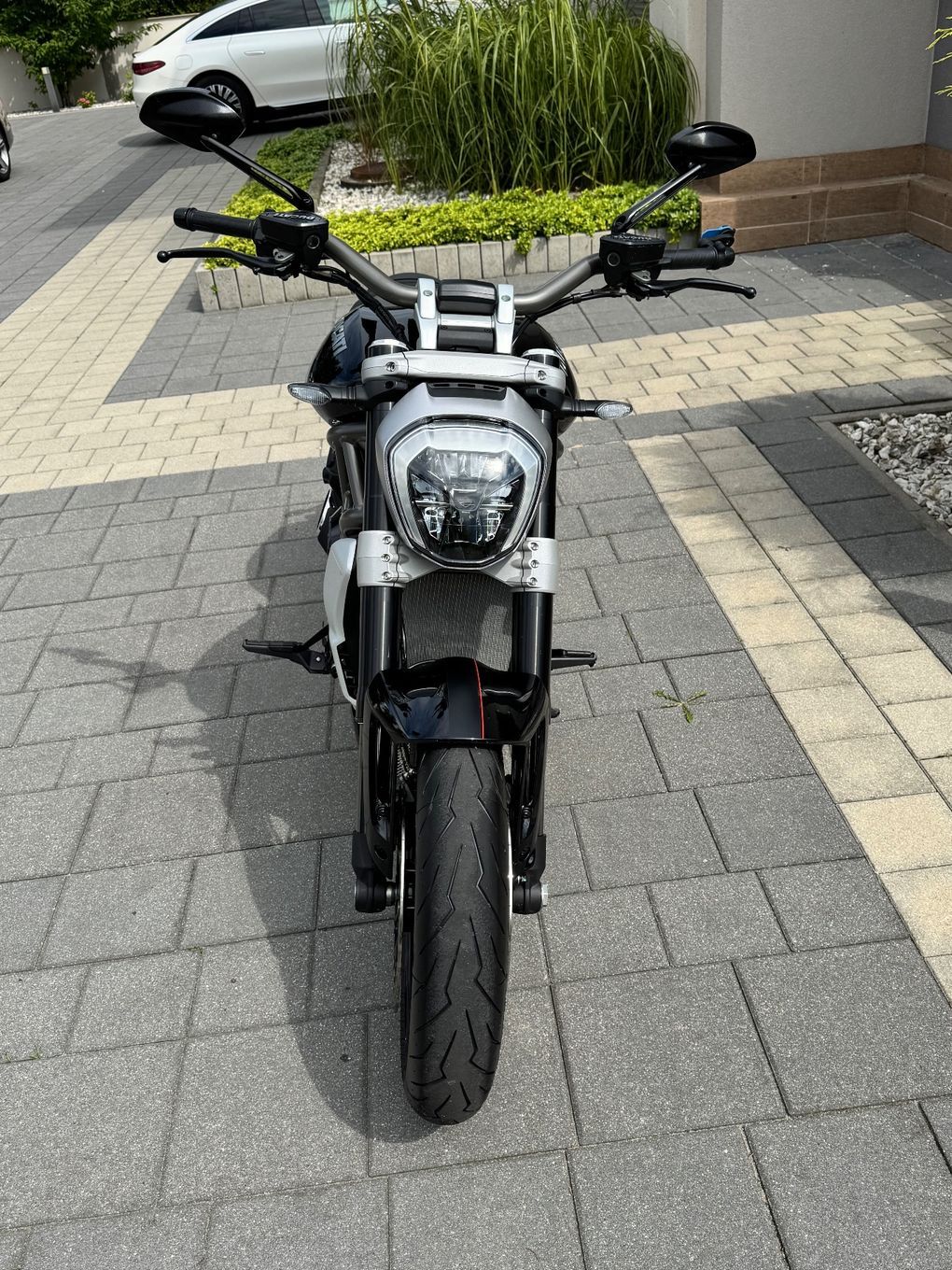 Ducati Diavel Niski przebieg
