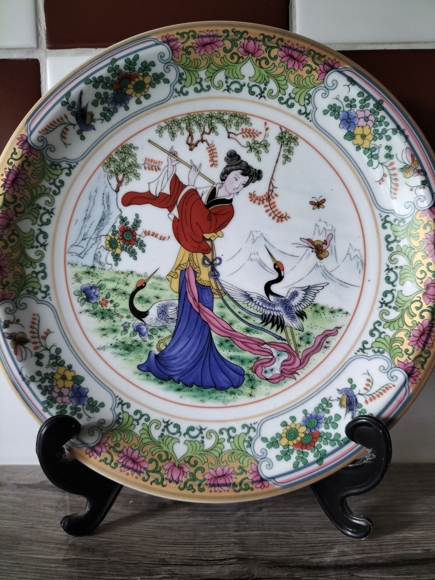 Porcelana chinska-talerz ozdobny