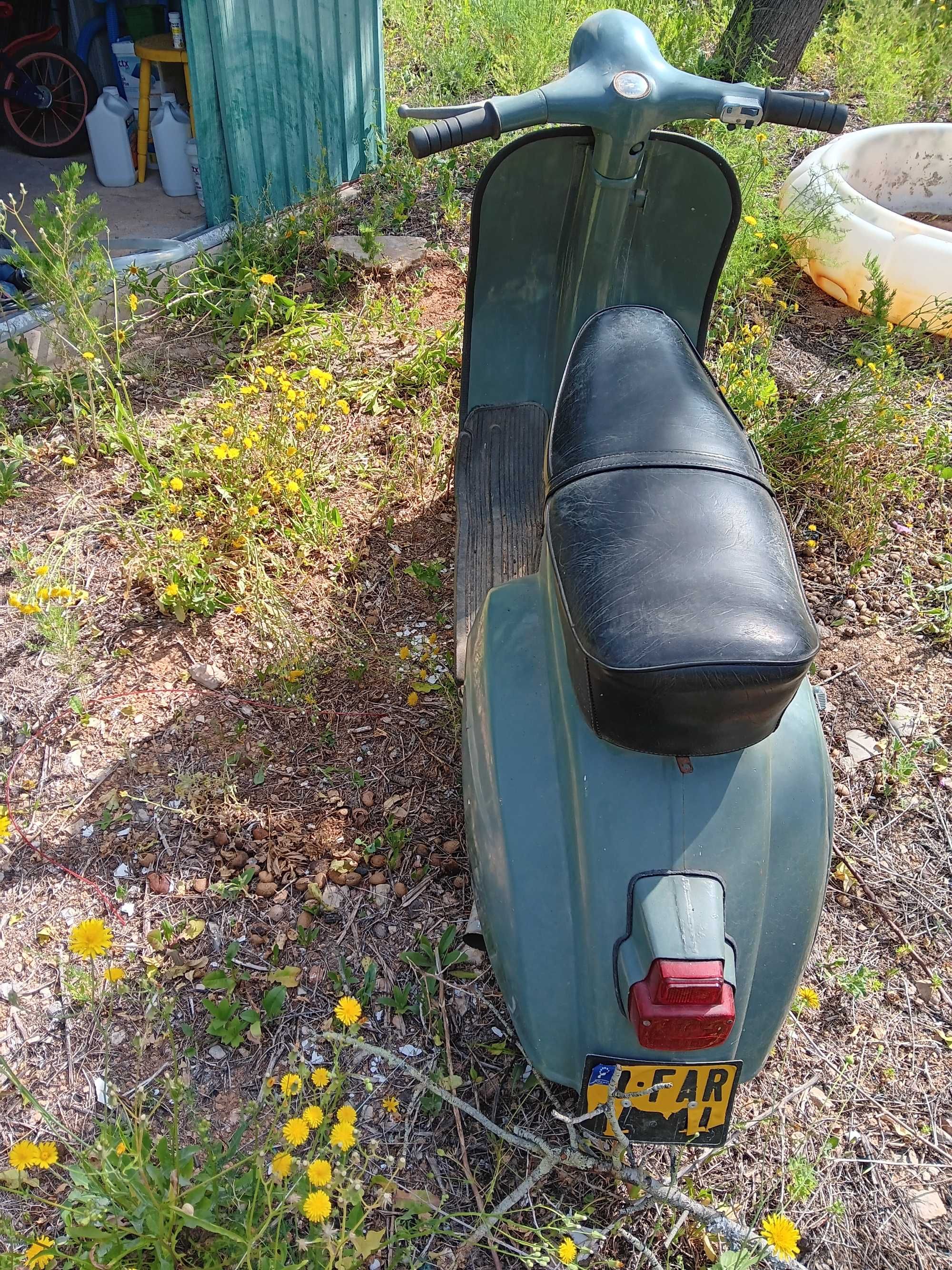 Vende-se Vespa 50s