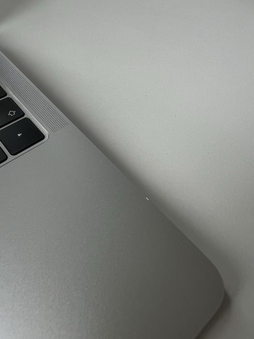 MacBook Air Retina 13-calowy, 2019 r.