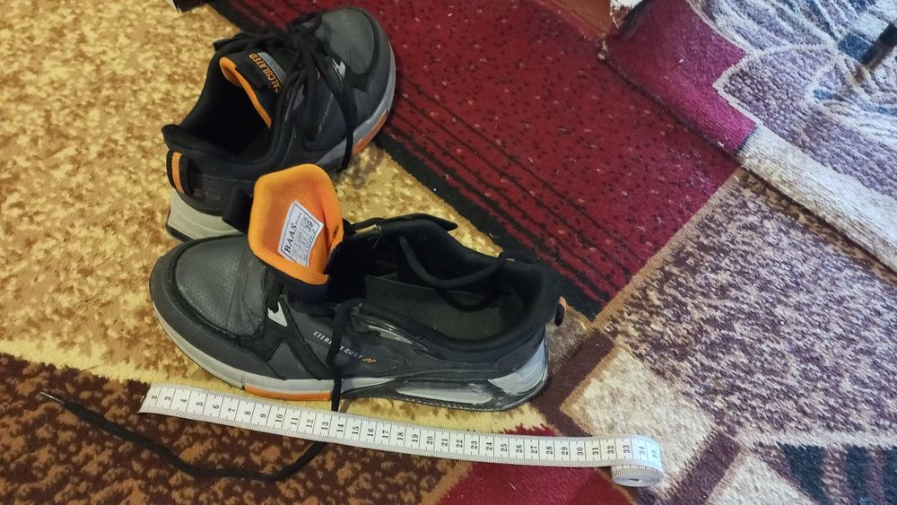 Підліткове взуття 39-40