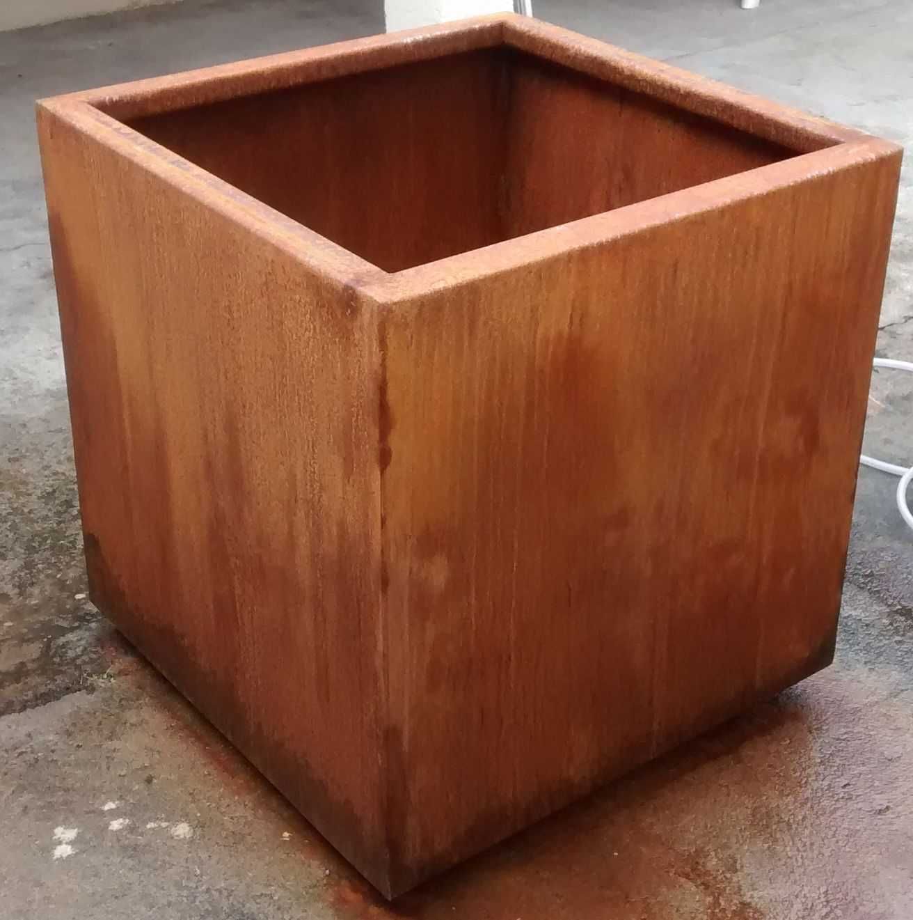 Fabricamos Floreiras em Aço Corten