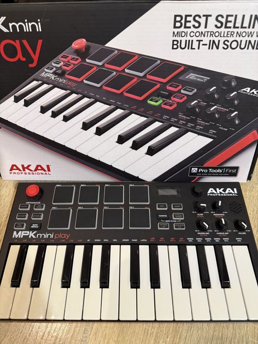 MIDI-клавіатура — AKAI MPK Mini Play
