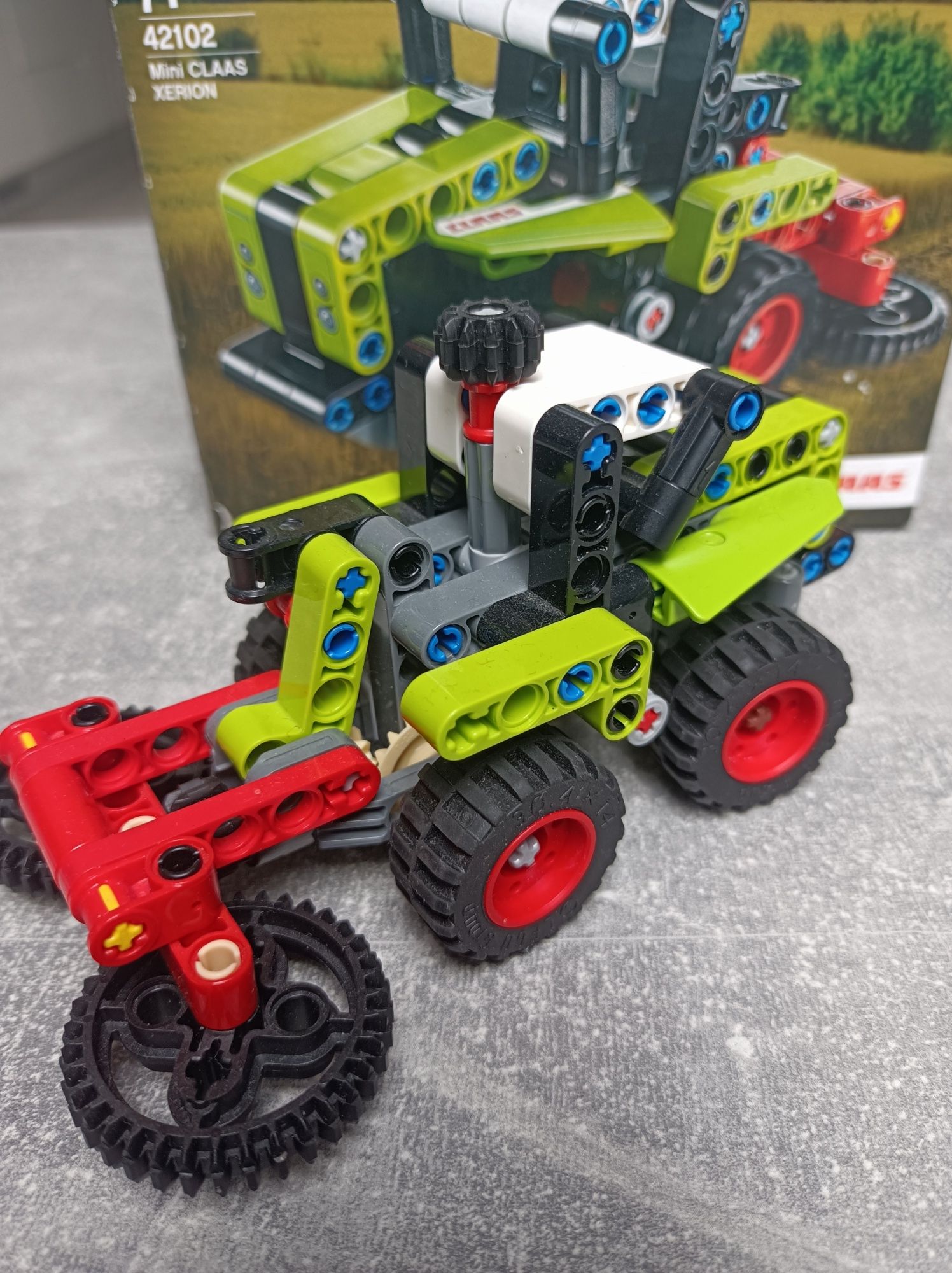 LEGO technic 42102 Claas, 7+