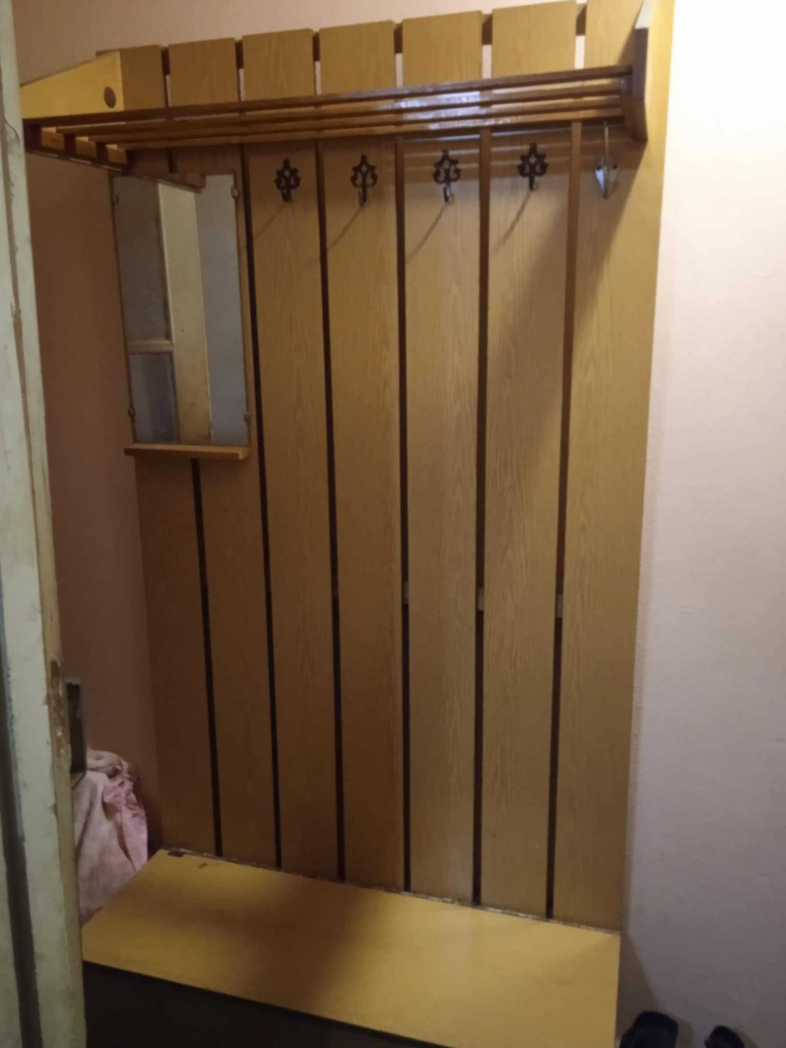 Продам б/у прихожу