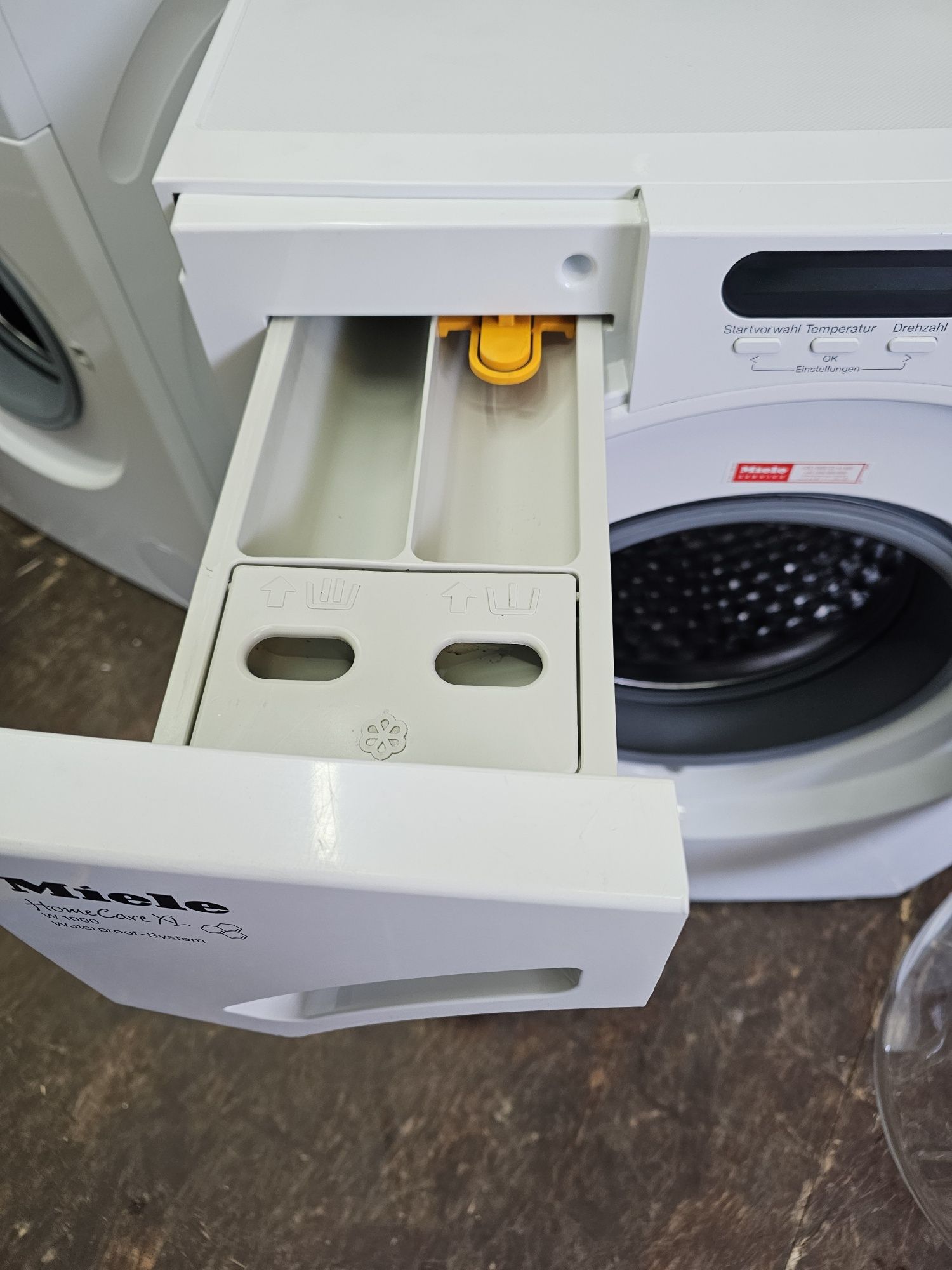 Używana Pralka Miele W 1000 WPS HOMECARE XL  W1944
W 1000 WPS HOMECARE