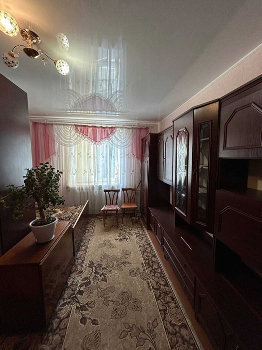 Простора кімната в гуртожитку, вигідний варіант на ринку за м²