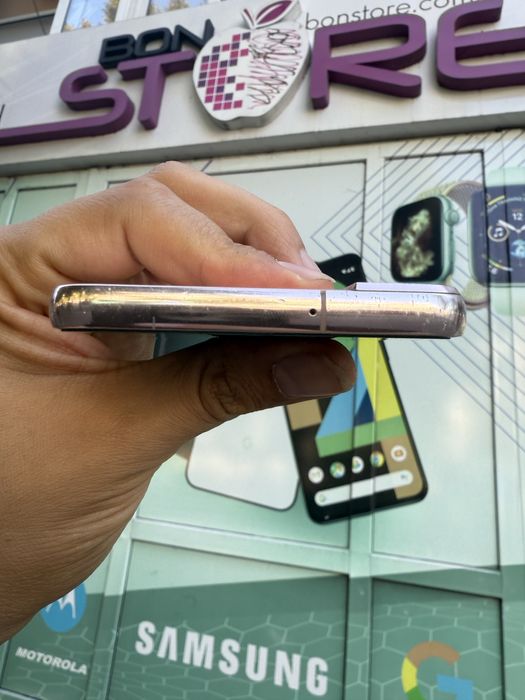 Samsung s22 plus 256gb. Гарний стан