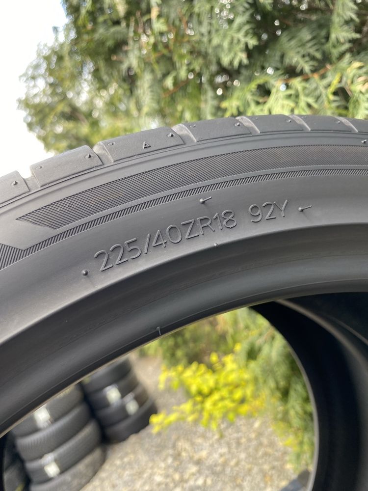 225/40/18 Sprzedam pare opon Hankook