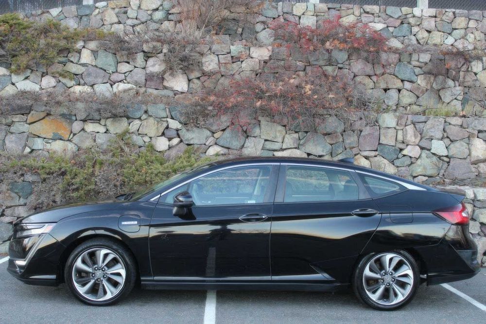 Honda Clarity Hybrid Plug-In      2018