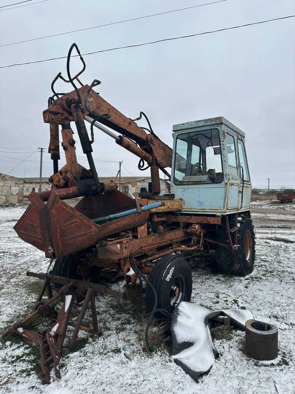 Продам Карпатець, навантажувач, трактор