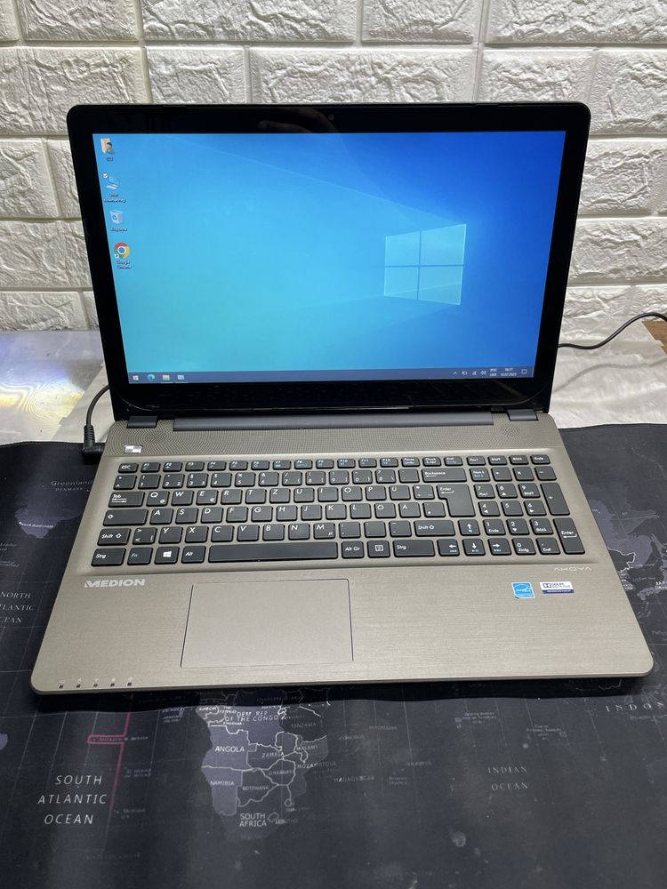Сенсорний Ноутбук Medion E6412T