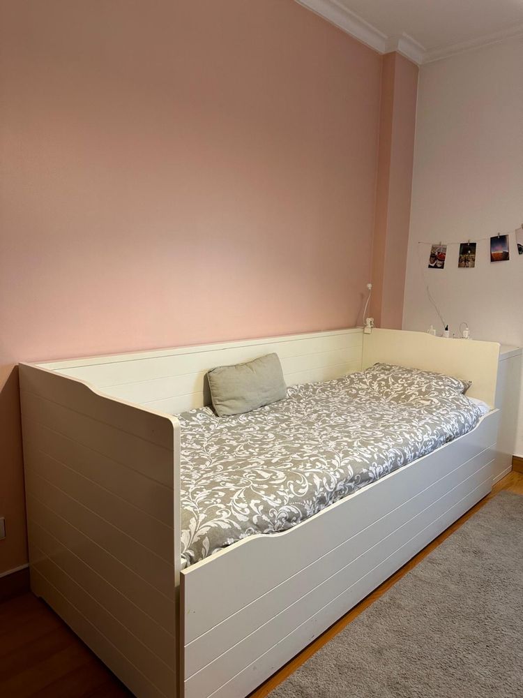 Cama de solteiro com gavetão