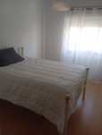 Quarto para arrendar em camarate