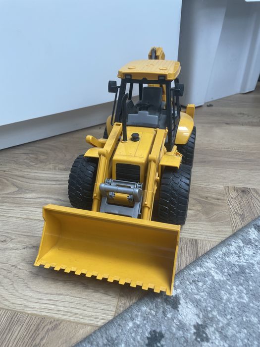 Koparka i ładowarka