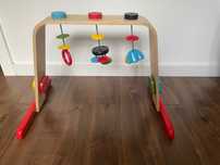 Pałąk z zabawkami Ikea Leka (baby gym)