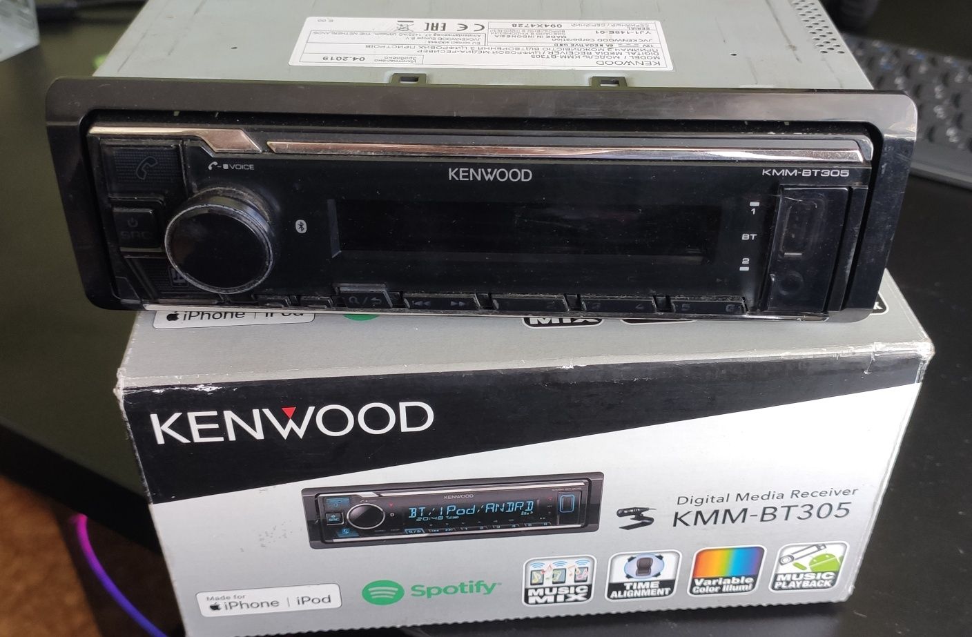 Процессорная автомагнитола Kenwood KMM-BT305