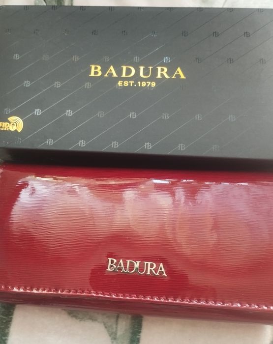 Portfel czerwony Badura