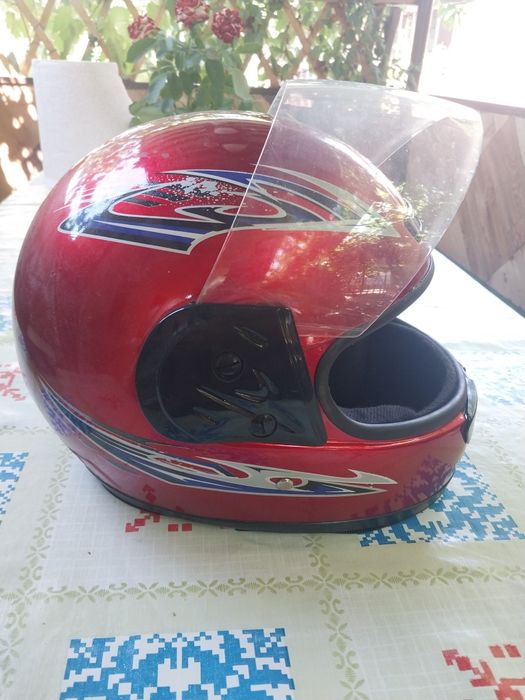 Продам мото шлем