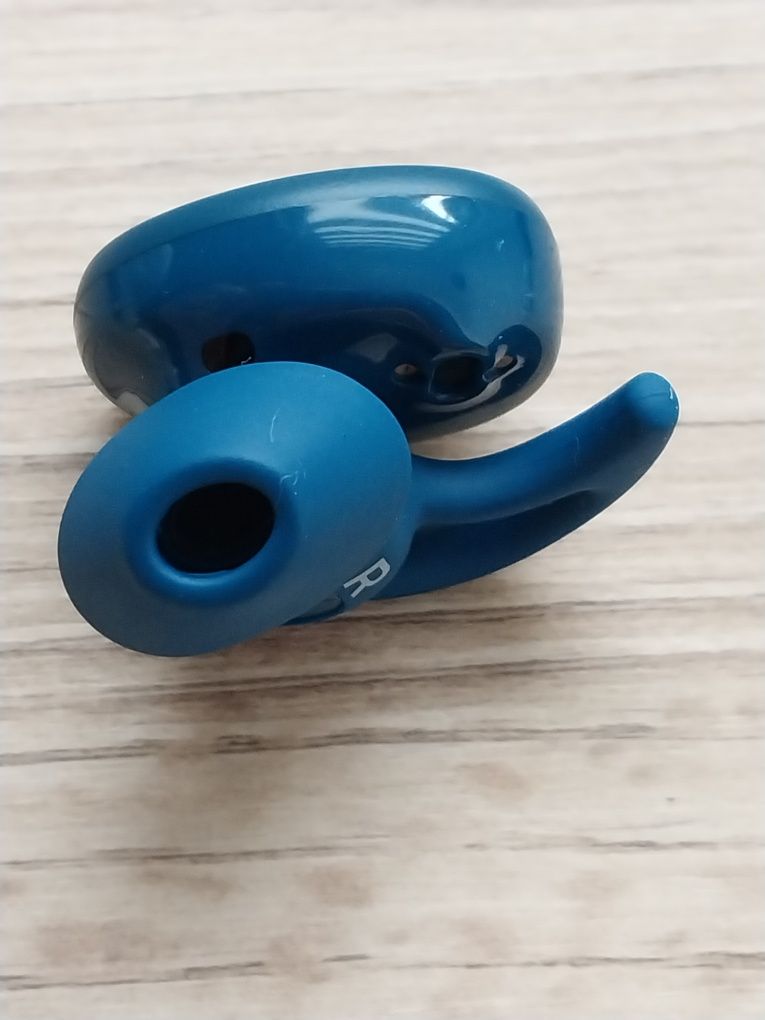 Słuchawka prawa Bose Sport Earbuds