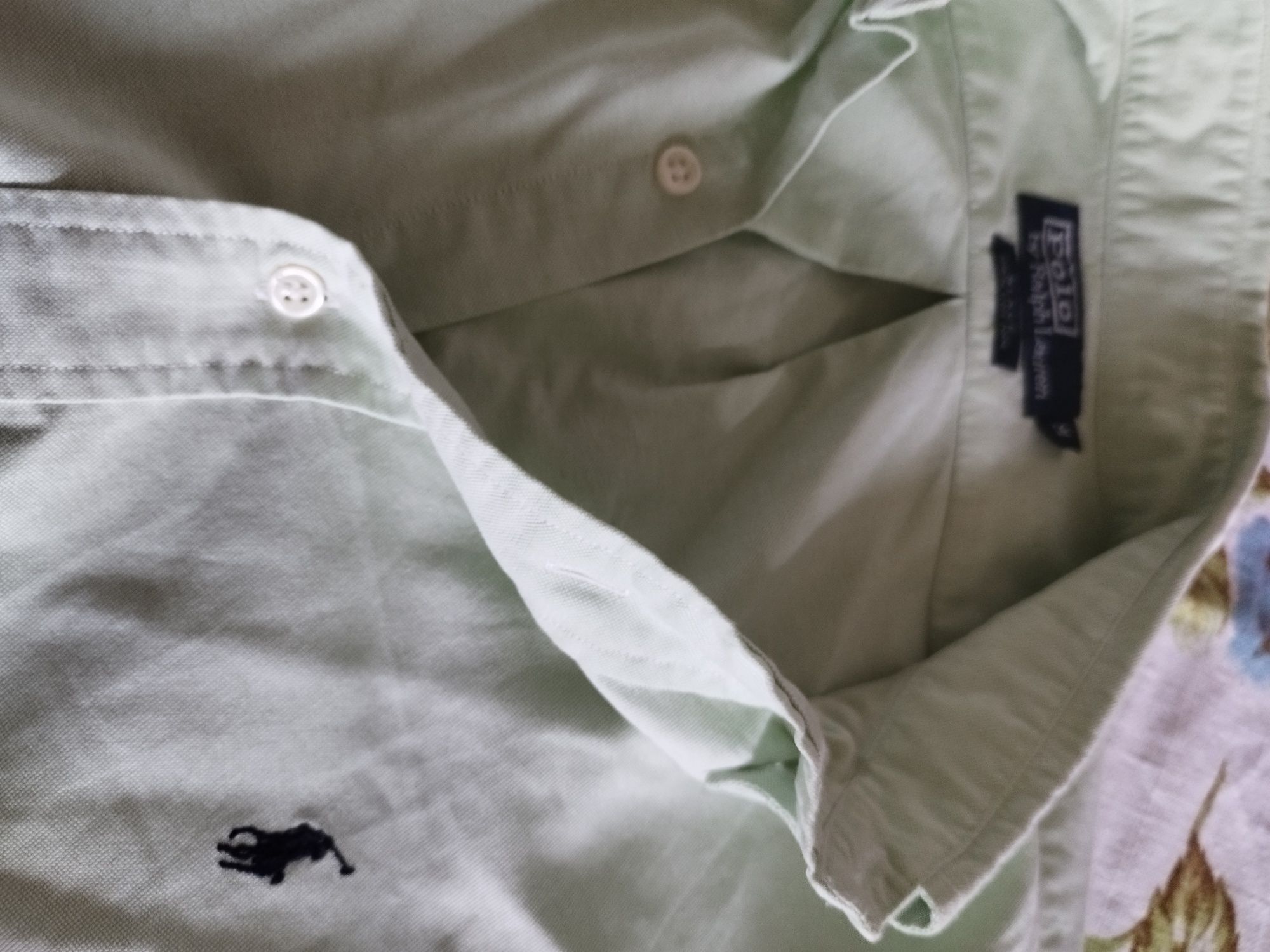 Koszula gładka Polo Ralph Lauren'a w kolorze seledynowym.