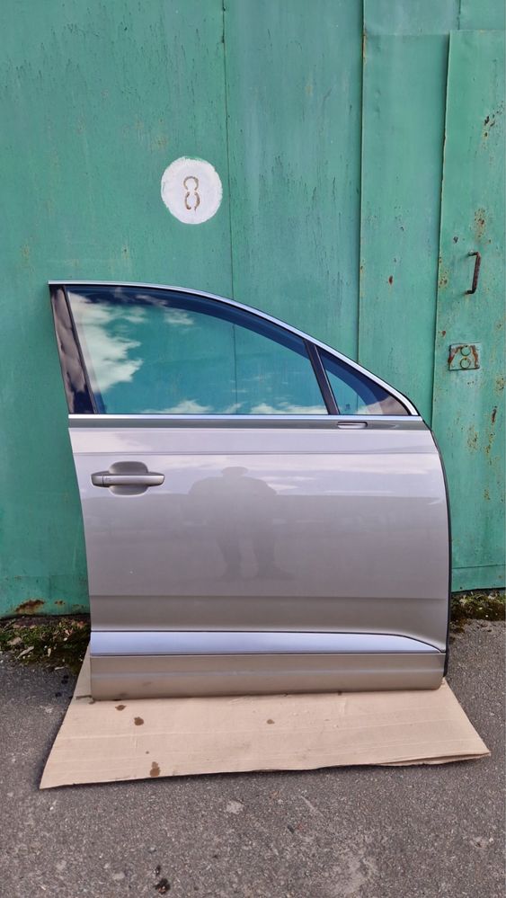Дверка права ліва Audi Q7 2015-2020 4M0831051 4M0831052 колір Z1U