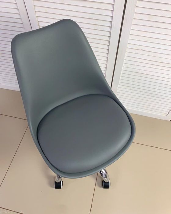 Стул мастера, кресло мастера, стул косметолога, стул для маникюра 487