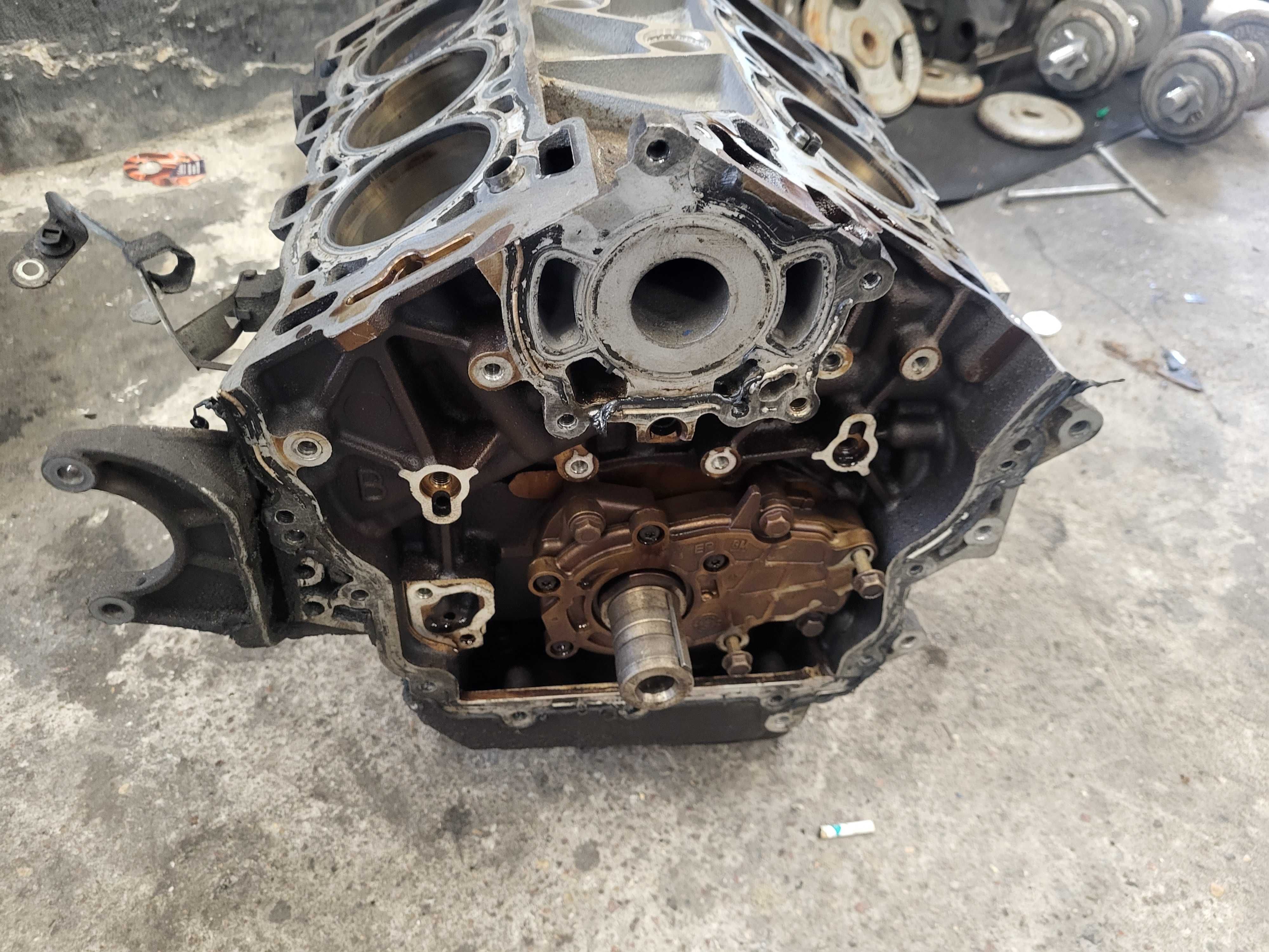 Opel Insignia 2.8 turbo V6 A28NET Silnik 260KM uszkodzony cześci