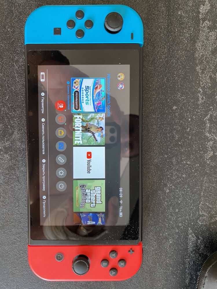 Ігрова приставка портативна Nintendo Switch (Neon Blue/Red)