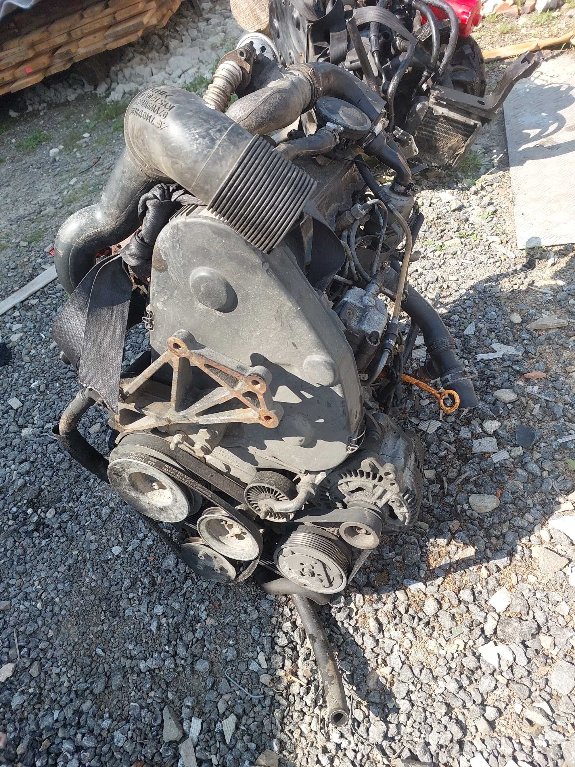 двигун 1.9 ТДІ 115 kw afn AFN  sharan passat t4  1/9 tdi