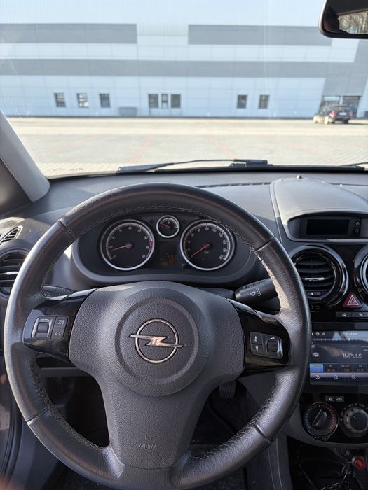 Opel Corsa 1.4 100km 2010r