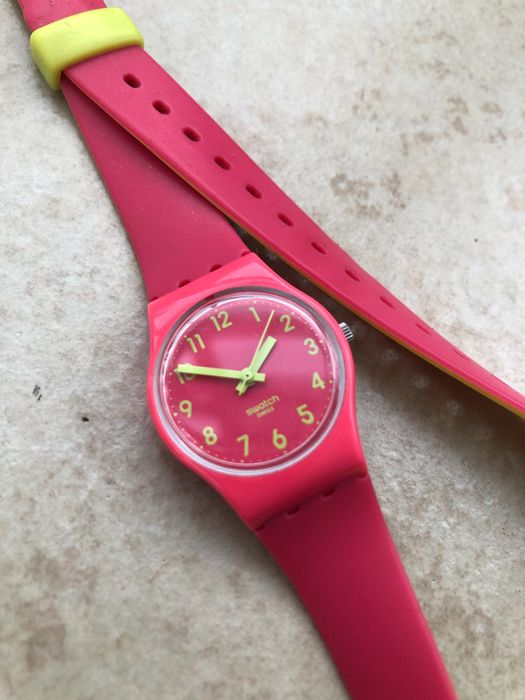 Zegarek Swatch Biko Roose Neon Pink LP131 długi pasek damski