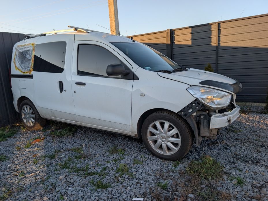 Рено докер після ДТП