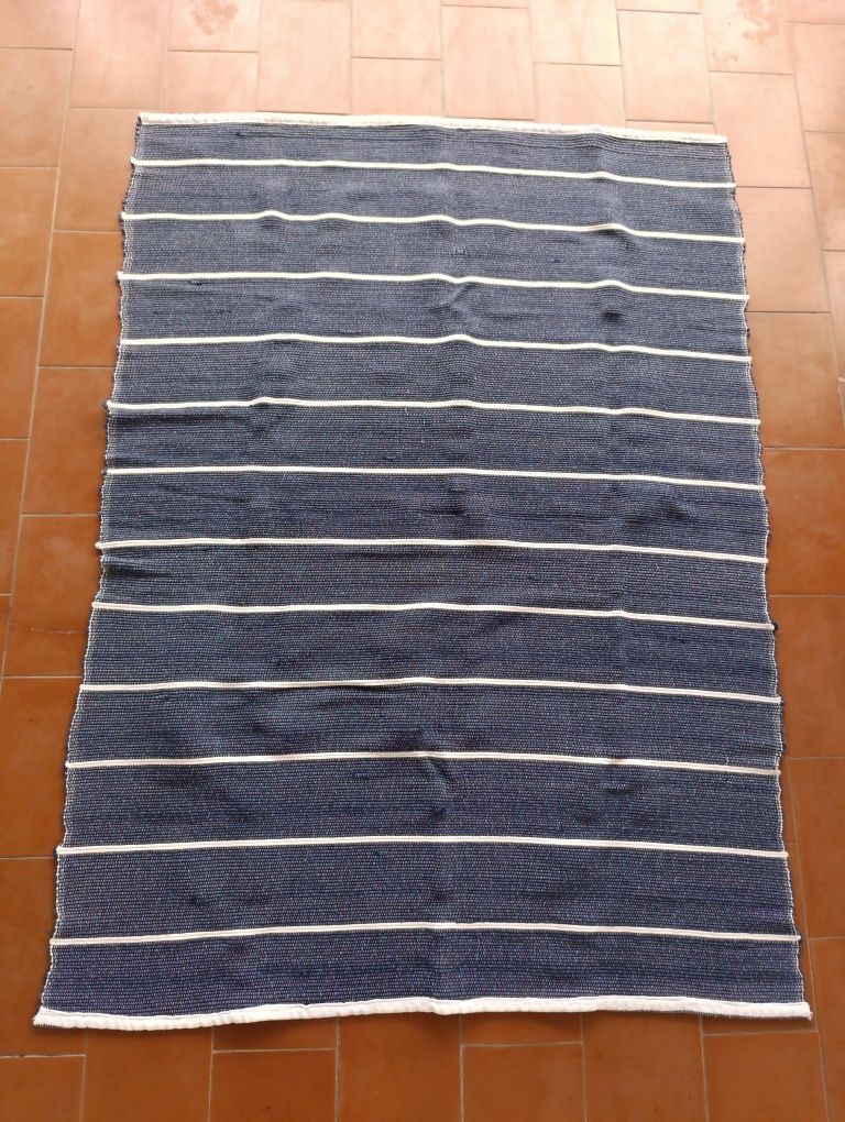 Carpete retangular
