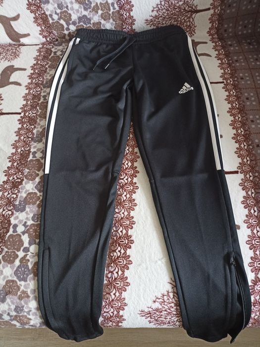 Спортивные штаны женские Adidas