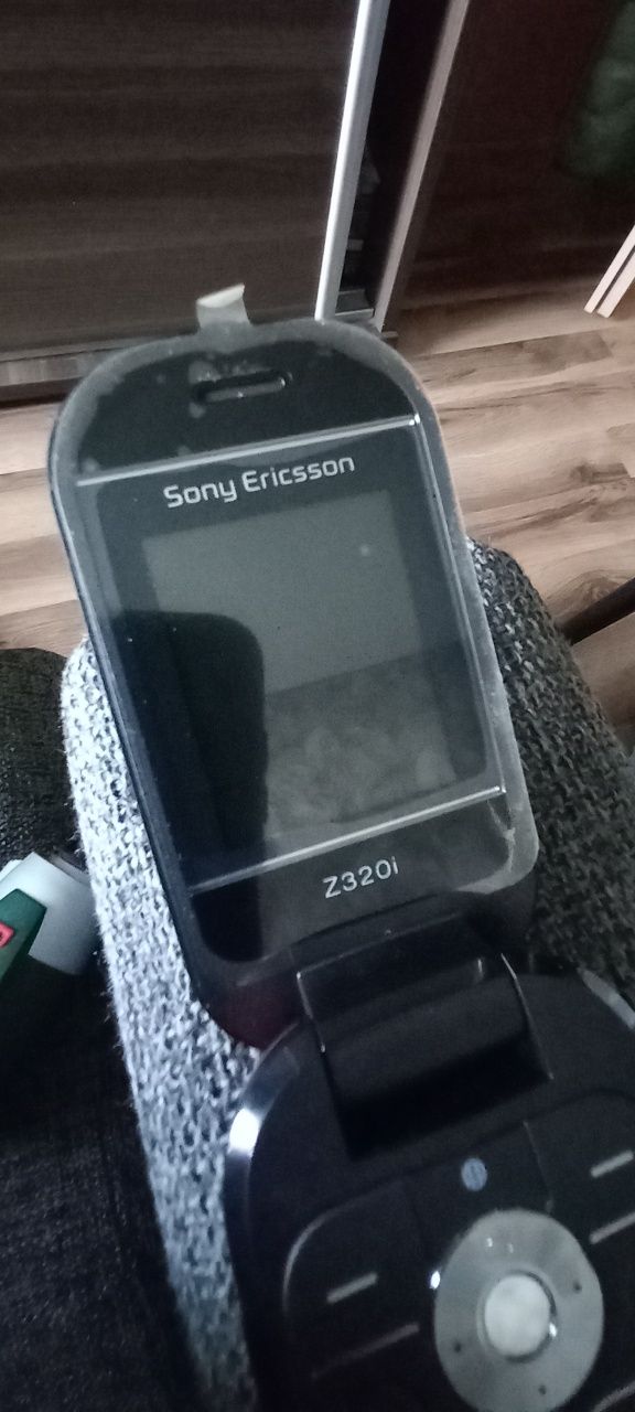 Nowy telefon Sony Ericsson z320i