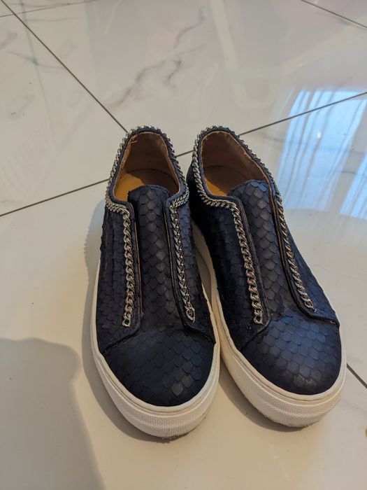 Жіноче шкіряне взуття