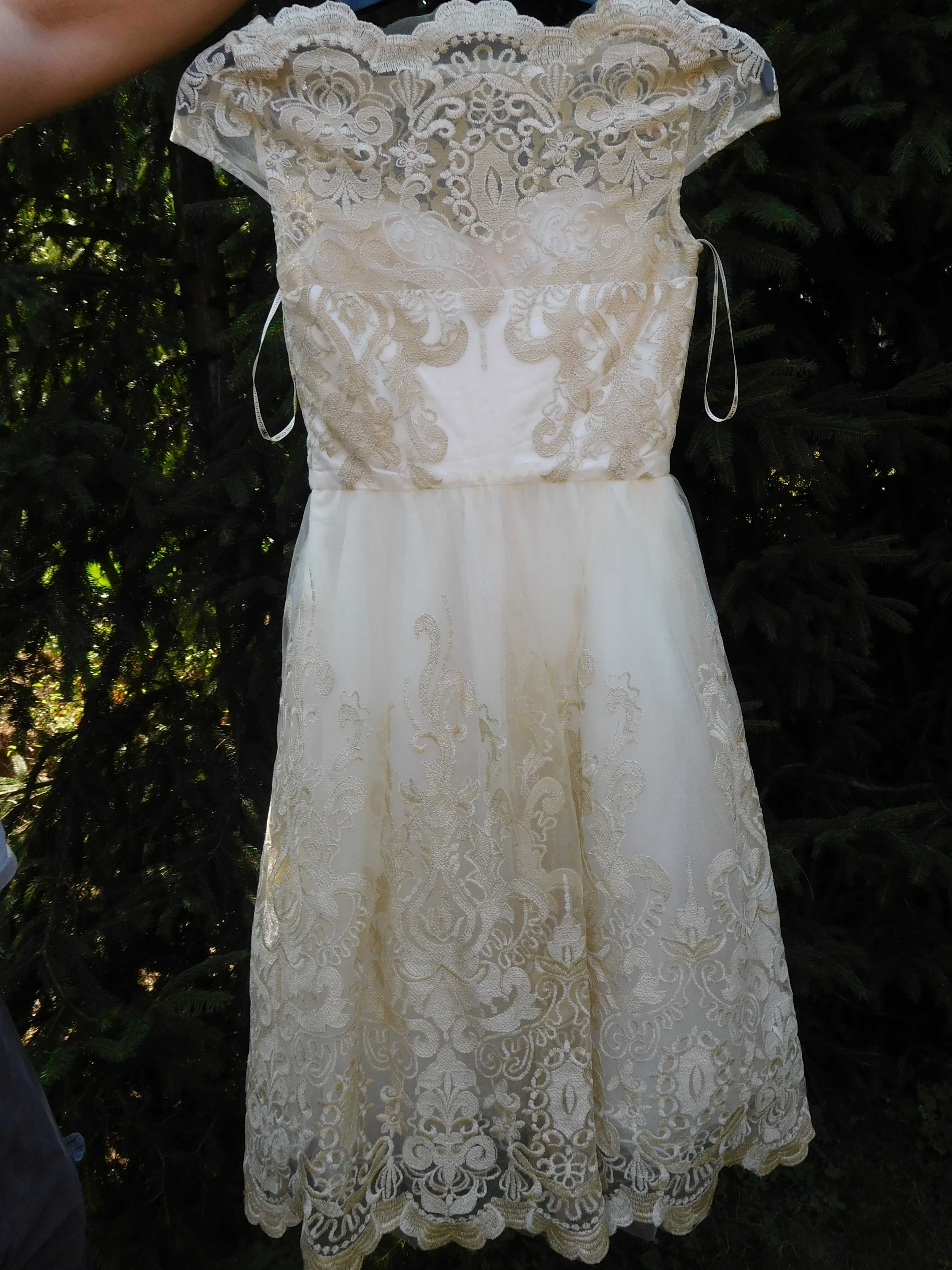 CHI CHI LONDON  sukienka ślubna midi rozkloszowana , rozmiar 34
