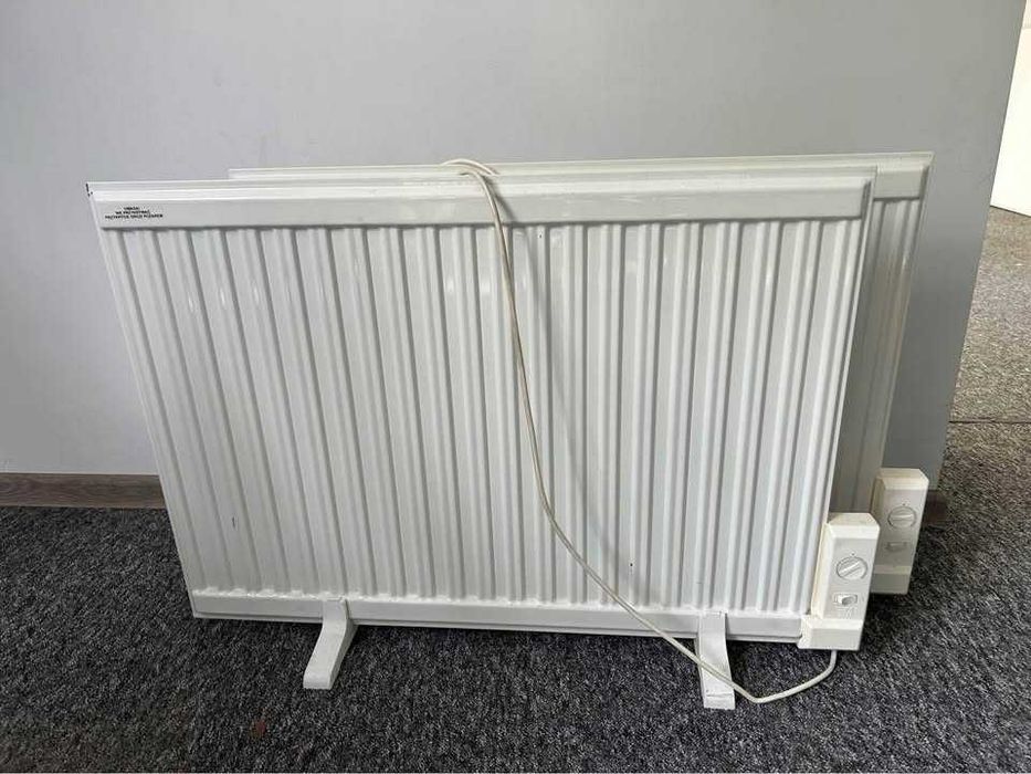 Grzejnik elektryczny olejowy 700 W