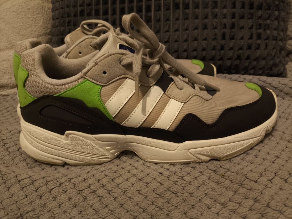 Buty Sportowe Męskie Adidas Yung-96 45 1/3
