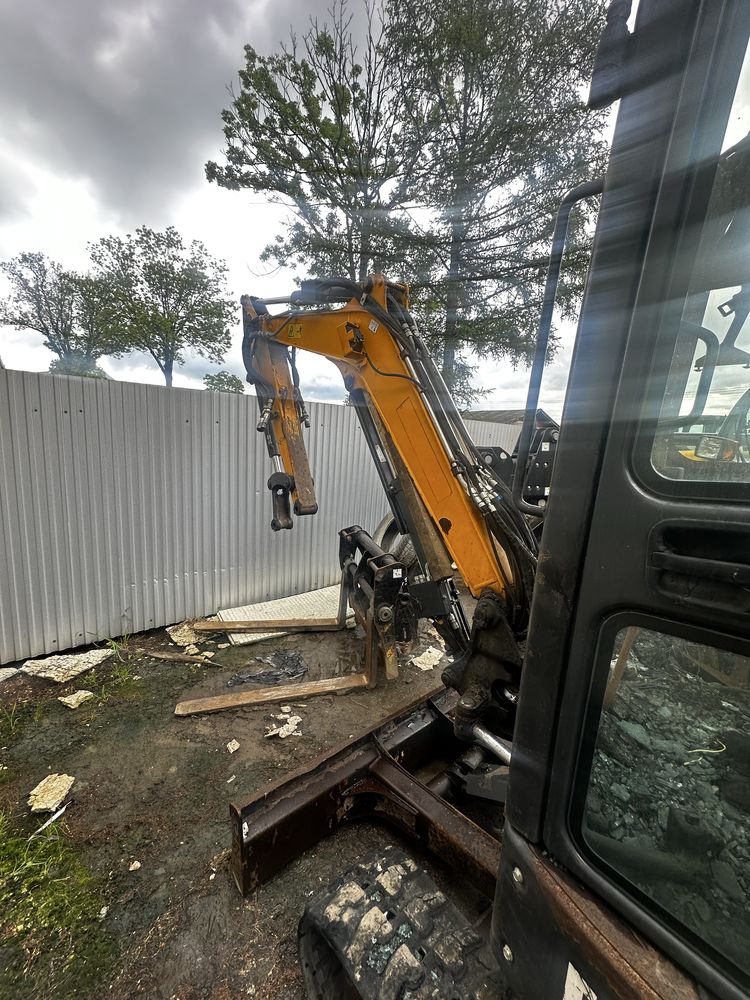 koparka bobcat e35 z 2017 roku na czesci