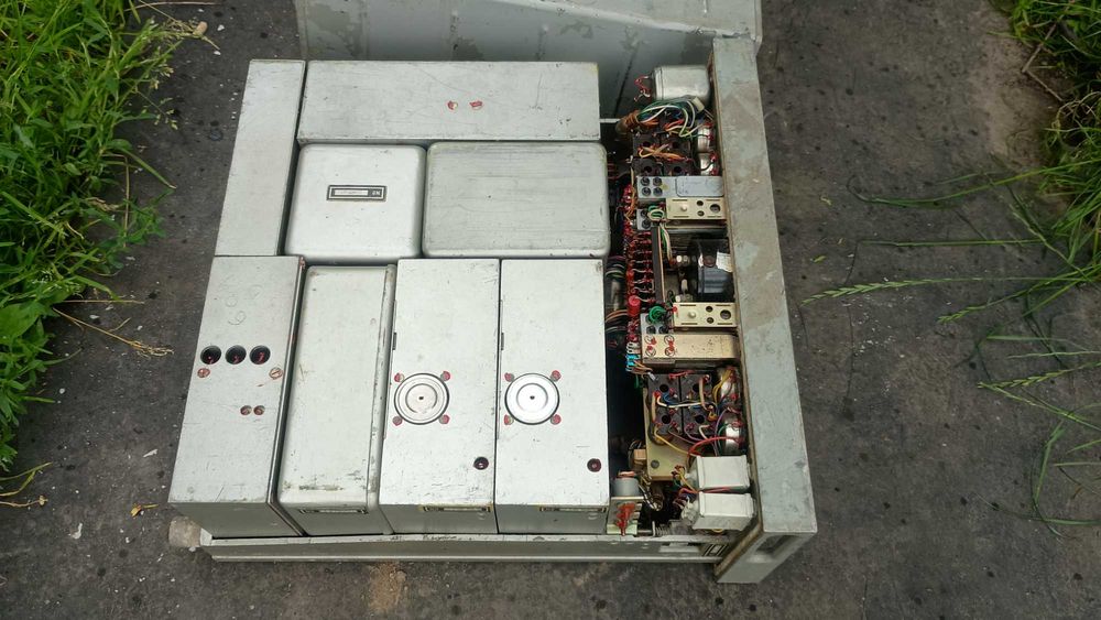 Moduł z Radiolinii Wojskowej R401 , PI401MZ B  z czasów PRL .