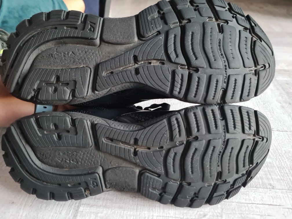 Brooks  ghost 14