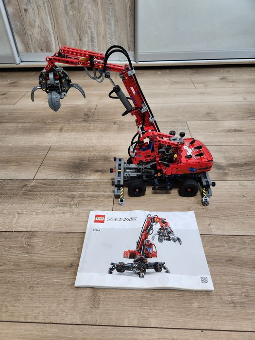 Lego 42144 Technic оригинал илеальное состояние Лего техник кран